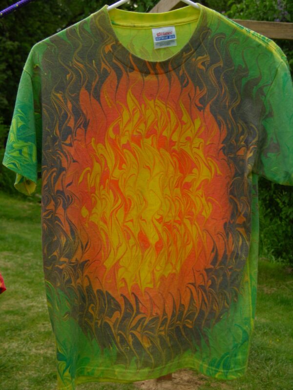 T-shirt Marbled, Fireball Spectrum on yellow